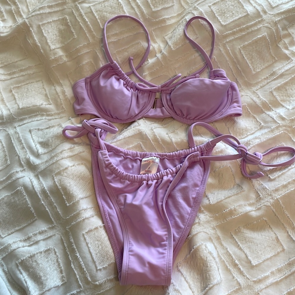 Light purple swim set